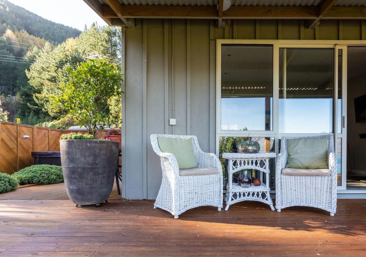 Private Cottage With Spa And Amazing Lake Views Closeburn Dış mekan fotoğraf